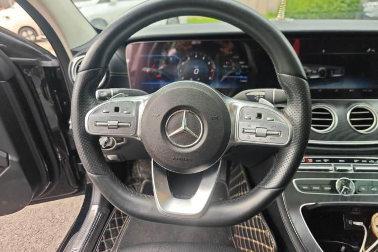 Used Mercedes-Benz E-Class 2019 E 300 L Stylish Model Steering Wheel