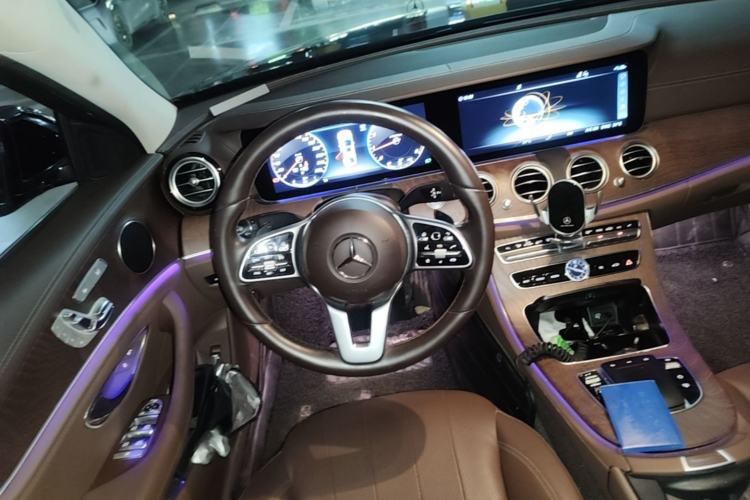 Used Mercedes-Benz E-Class 2019 E 300 L Luxury Model Steering Wheel