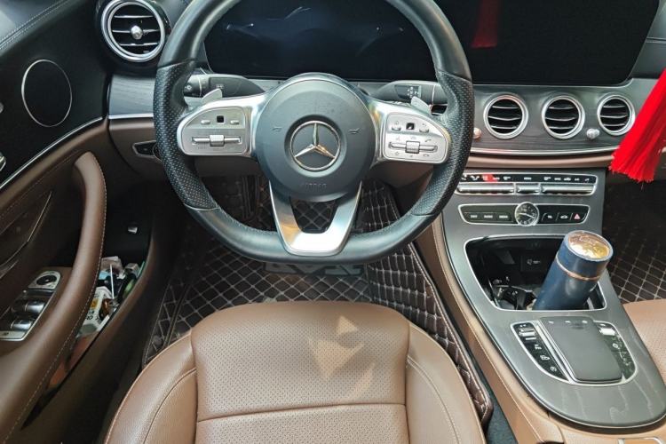 Used Mercedes-Benz E-Class 2019 Restyled E 300 L Sporty and Stylish Edition Steering Wheel