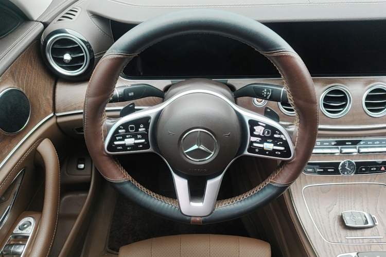 Used Mercedes-Benz E-Class 2019 E 200 L Steering Wheel