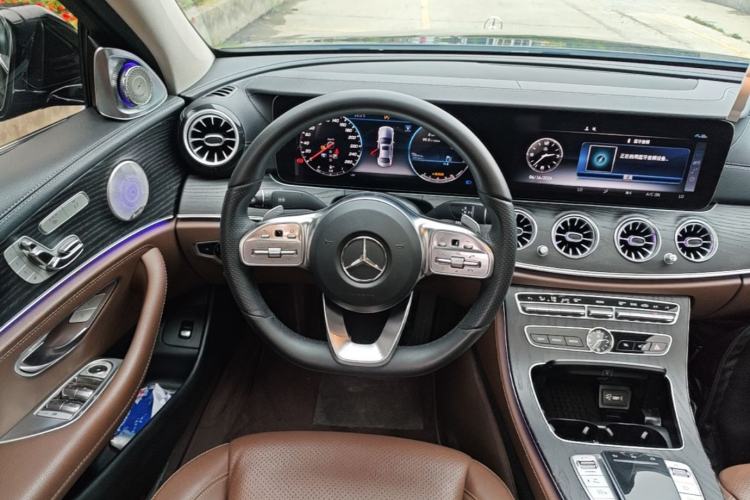 Used Mercedes-Benz E-Class 2019 Restyled E 300 L Sport Luxury Edition Steering Wheel