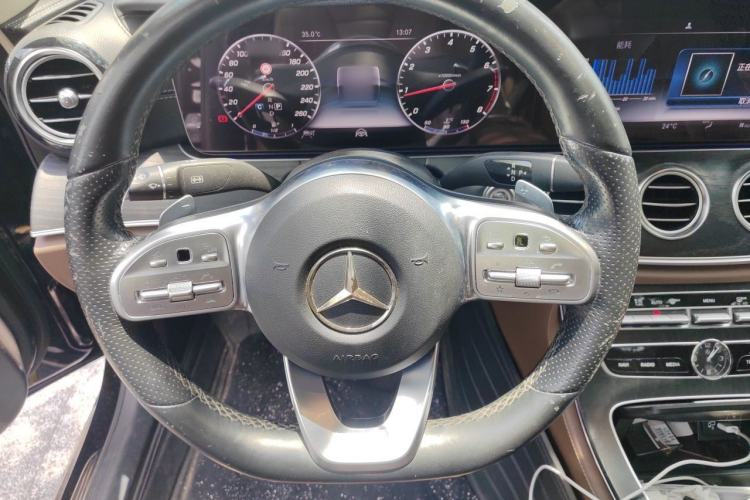 Used Mercedes-Benz E-Class 2019 E 300 L Sporty and Stylish Model Steering Wheel