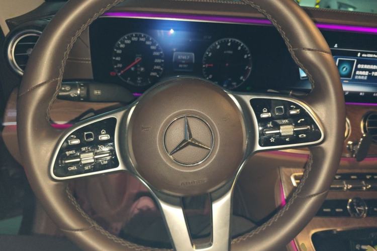 Used Mercedes-Benz E-Class 2019 Restyled E 300 L Luxury Edition Steering Wheel