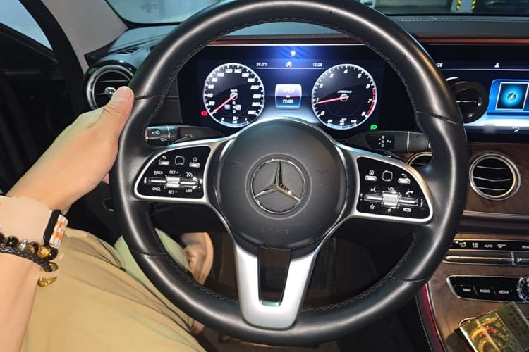 Used Mercedes-Benz E-Class 2019 E 200 L Steering Wheel