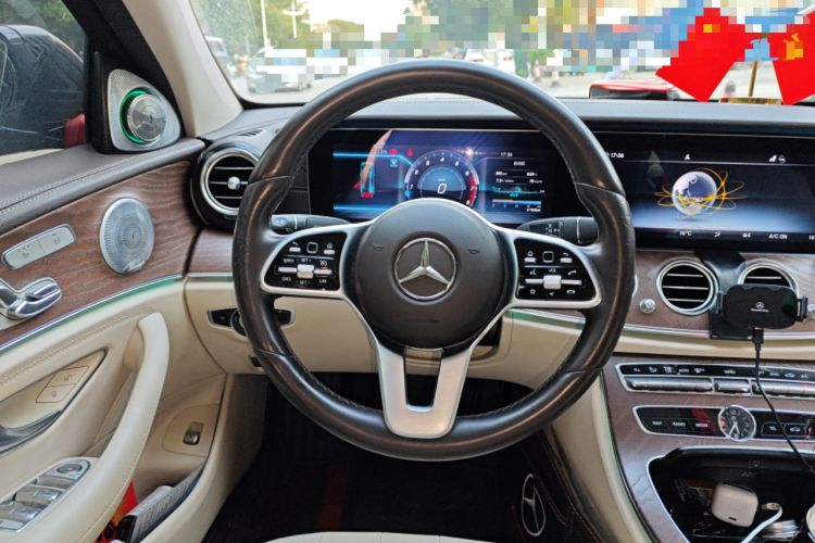 Used Mercedes-Benz E-Class 2019 Facelifted E 300 L Stylish Version Steering Wheel