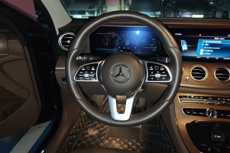 Used Mercedes-Benz E-Class 2019 E 200 L Steering Wheel