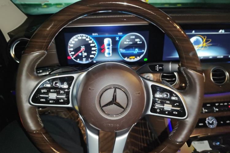 Used Mercedes-Benz E-Class 2019 Restyled E 300 L Luxury Edition Steering Wheel