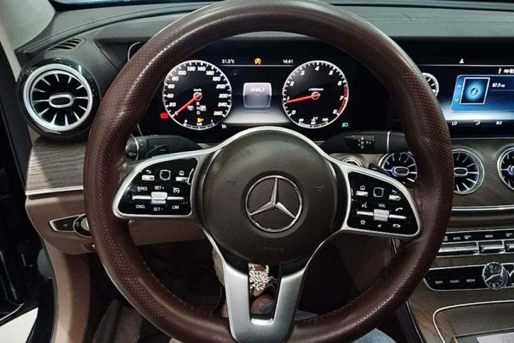 Used Mercedes-Benz E-Class 2019 E 200 L Steering Wheel