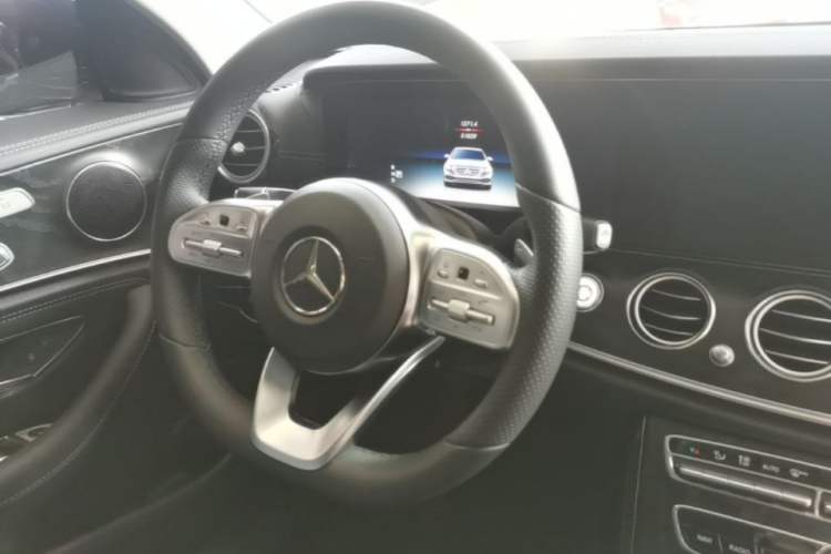 Used Mercedes-Benz E-Class 2019 E 200 L Sport Edition Steering Wheel