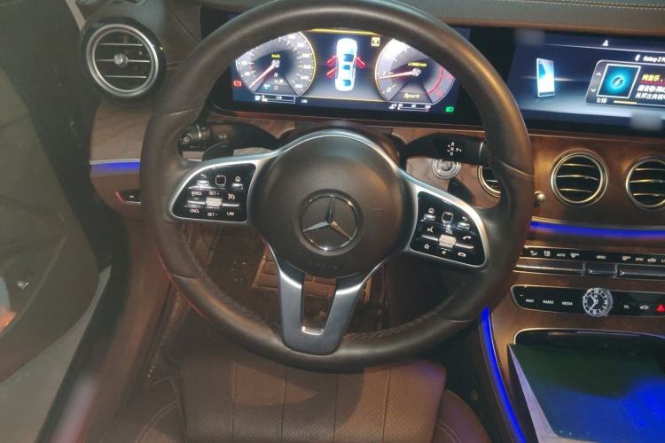 Used Mercedes-Benz E-Class 2019 E 200 L 4MATIC Steering Wheel