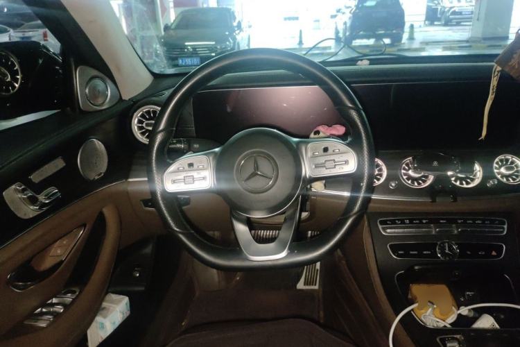 Used Mercedes-Benz E-Class 2019 Restyled E 300 L Sport Luxury Edition Steering Wheel