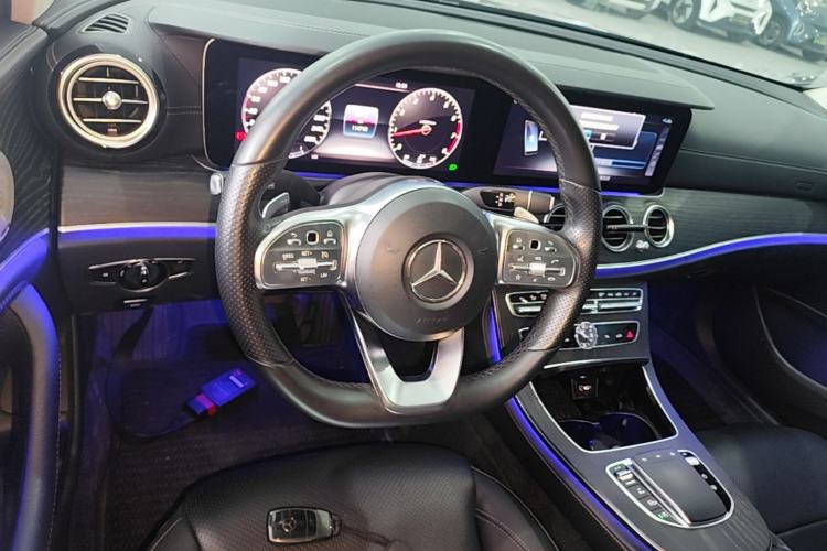 Used Mercedes-Benz E-Class 2019 Restyled E 300 L Sport Luxury Edition Steering Wheel
