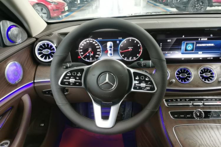 Used Mercedes-Benz E-Class 2019 E 300 L Stylish Model Steering Wheel