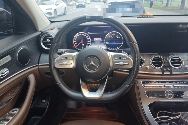 Used Mercedes-Benz E-Class 2019 E 300 L Sport Luxury Edition Steering Wheel
