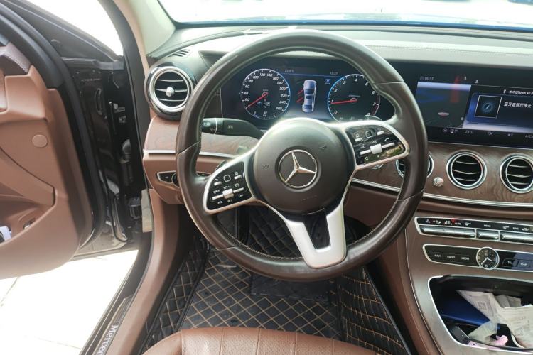 Used Mercedes-Benz E-Class 2019 E 300 L Luxury Model Steering Wheel