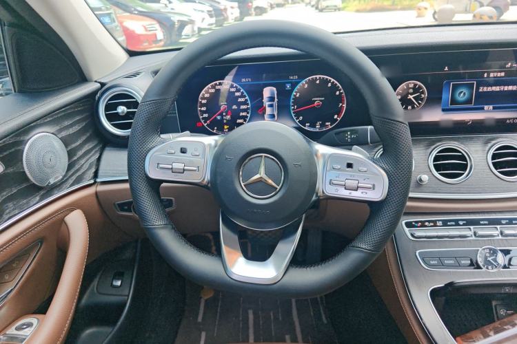 Used Mercedes-Benz E-Class 2019 Restyled E 300 L Sport Luxury Edition Steering Wheel