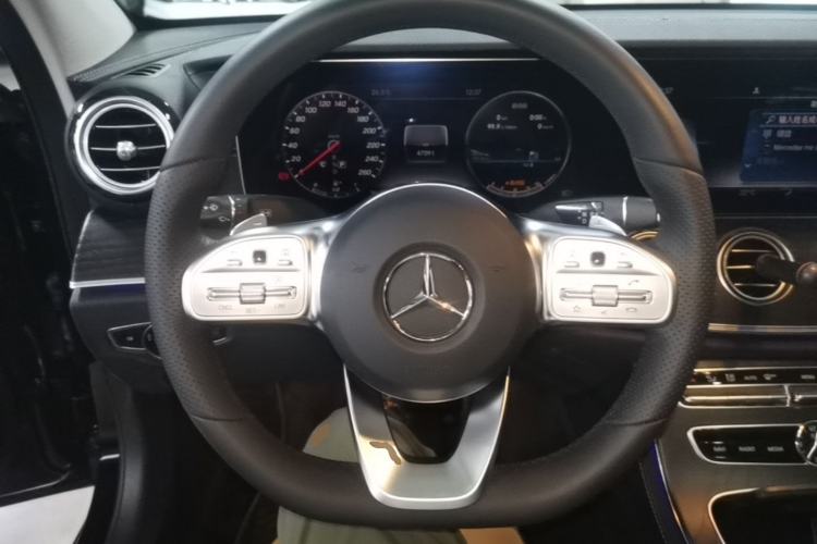 Used Mercedes-Benz E-Class 2019 E 200 L Sport Edition Steering Wheel