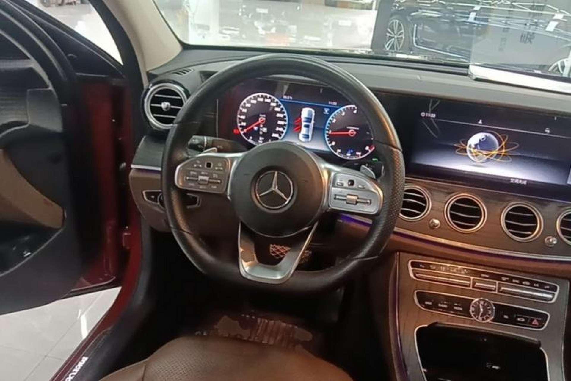 Used Mercedes-Benz E-Class 2019 Restyled E 300 L Sport Luxury Edition Steering Wheel