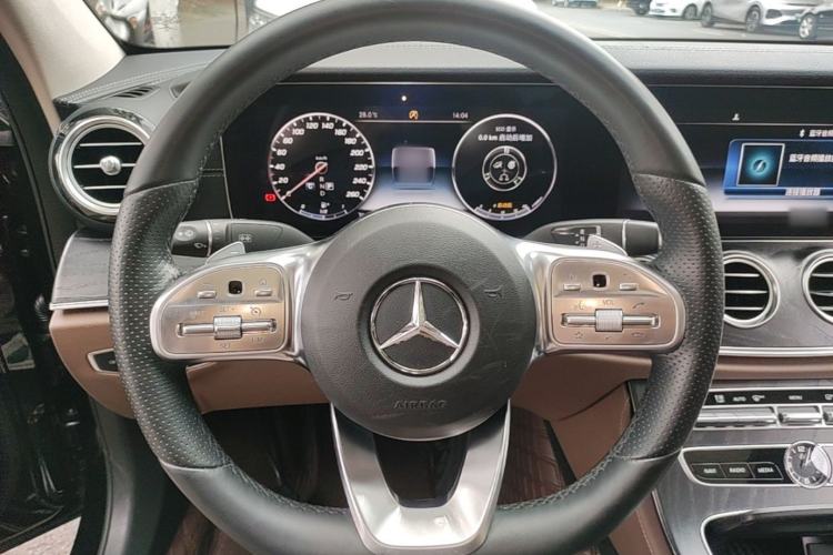 Used Mercedes-Benz E-Class 2019 Restyled E 300 L Sport Luxury Edition Steering Wheel