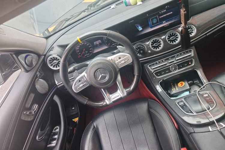 Used Mercedes-Benz E-Class 2019 Facelifted E 300 L Stylish Version Steering Wheel