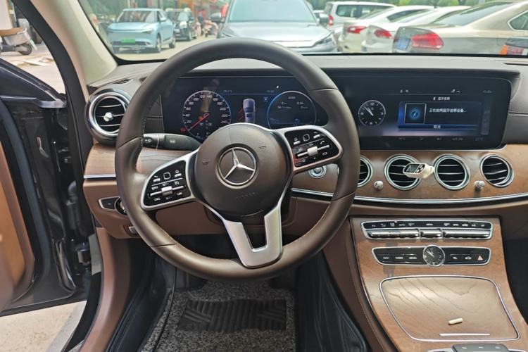 Used Mercedes-Benz E-Class 2019 E 200 L Steering Wheel