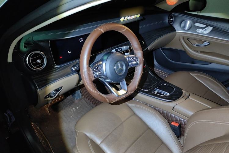Used Mercedes-Benz E-Class 2019 Restyled E 300 L Sporty and Stylish Edition Steering Wheel