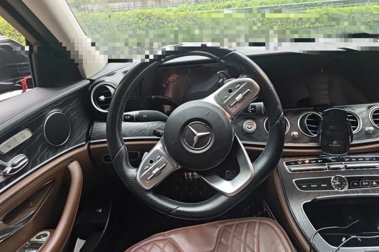 Used Mercedes-Benz E-Class 2019 E 300 L Sporty and Stylish Model Steering Wheel