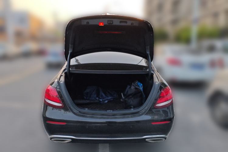 Used Mercedes-Benz E-Class 2019 E 260 L 4MATIC Trunk