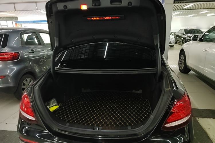Used Mercedes-Benz E-Class 2019 Restyled E 300 L Sporty and Stylish Edition Trunk