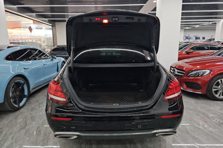Used Mercedes-Benz E-Class 2019 Facelifted E 300 L Stylish Version Trunk