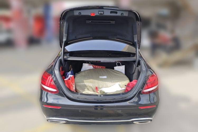 Used Mercedes-Benz E-Class 2019 E 200 L Trunk