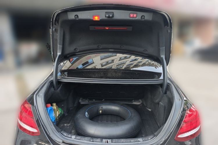 Used Mercedes-Benz E-Class 2019 Restyled E 300 L Sporty and Stylish Edition Trunk