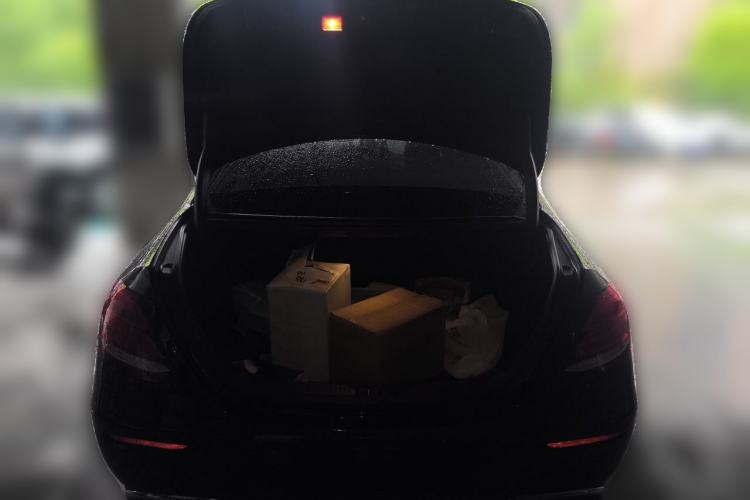 Used Mercedes-Benz E-Class 2019 E 260 L 4MATIC Trunk