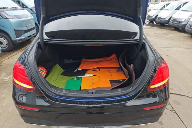 Used Mercedes-Benz E-Class 2019 Restyled E 300 L Sporty and Stylish Edition Trunk