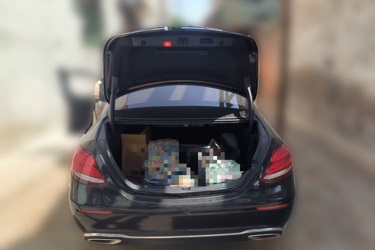 Used Mercedes-Benz E-Class 2019 E 260 L Trunk