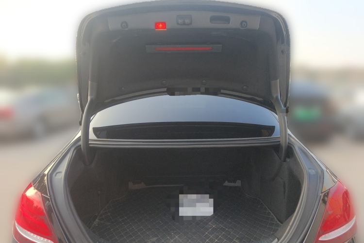 Used Mercedes-Benz E-Class 2019 E 200 L Sport Edition Trunk
