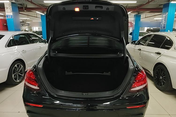 Used Mercedes-Benz E-Class 2019 E 200 L Sport Edition Trunk