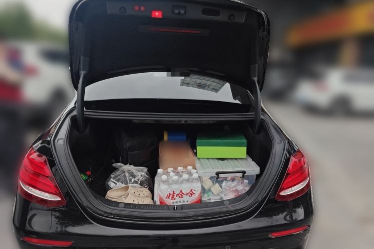 Used Mercedes-Benz E-Class 2019 Restyled E 300 L Sporty and Stylish Edition Trunk