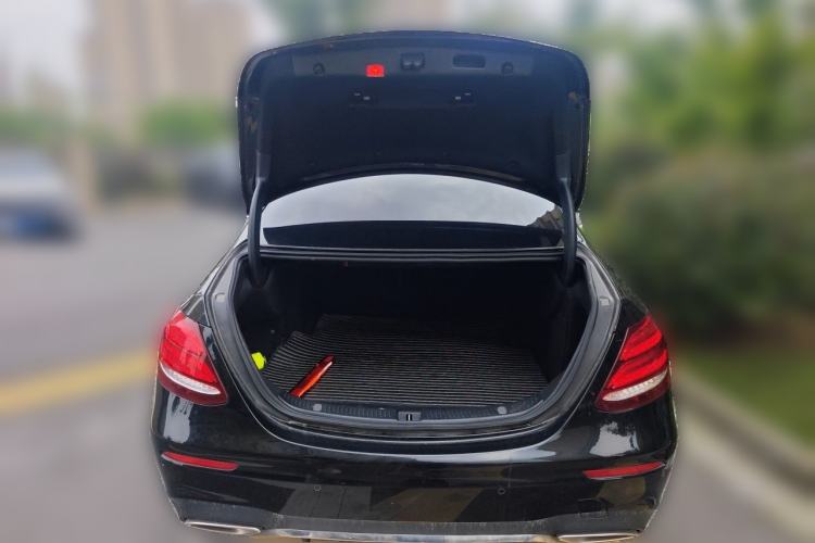 Used Mercedes-Benz E-Class 2019 Restyled E 300 L Sporty and Stylish Edition Trunk