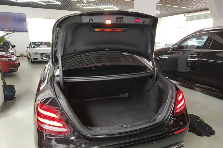 Used Mercedes-Benz E-Class 2019 Facelifted E 300 L Stylish Version Trunk