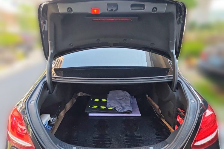 Used Mercedes-Benz E-Class 2019 E 260 L Sport Edition Trunk
