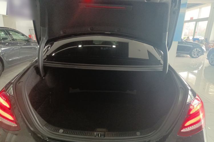 Used Mercedes-Benz E-Class 2019 E 300 L Stylish Model Trunk