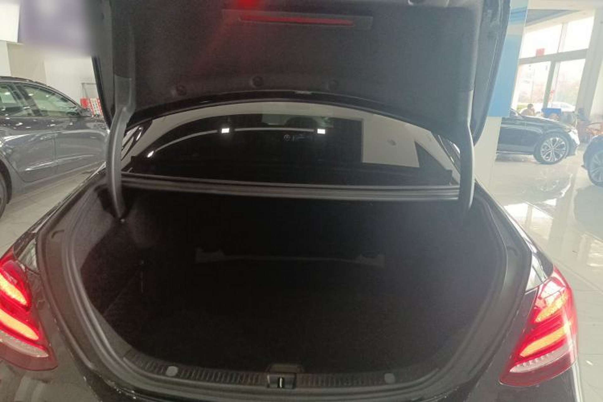 Used Mercedes-Benz E-Class 2019 E 300 L Stylish Model Trunk