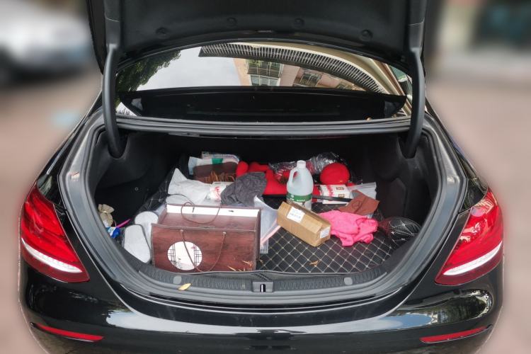 Used Mercedes-Benz E-Class 2019 E 200 L Trunk