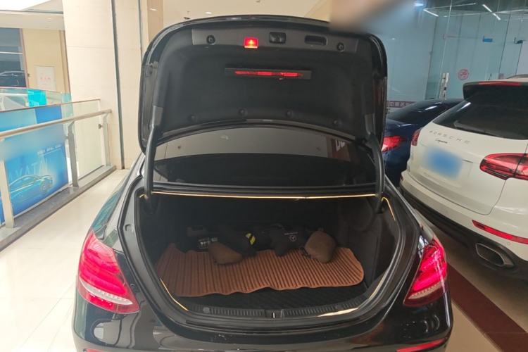 Used Mercedes-Benz E-Class 2019 E 260 L Sport Edition Trunk