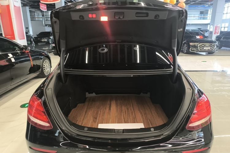 Used Mercedes-Benz E-Class 2019 Facelifted E 300 L Stylish Version Trunk