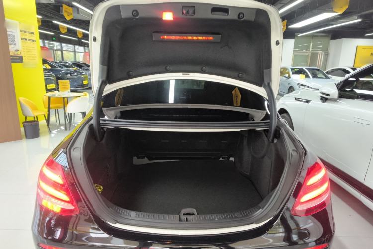 Used Mercedes-Benz E-Class 2019 E 300 L Sporty and Stylish Model Trunk