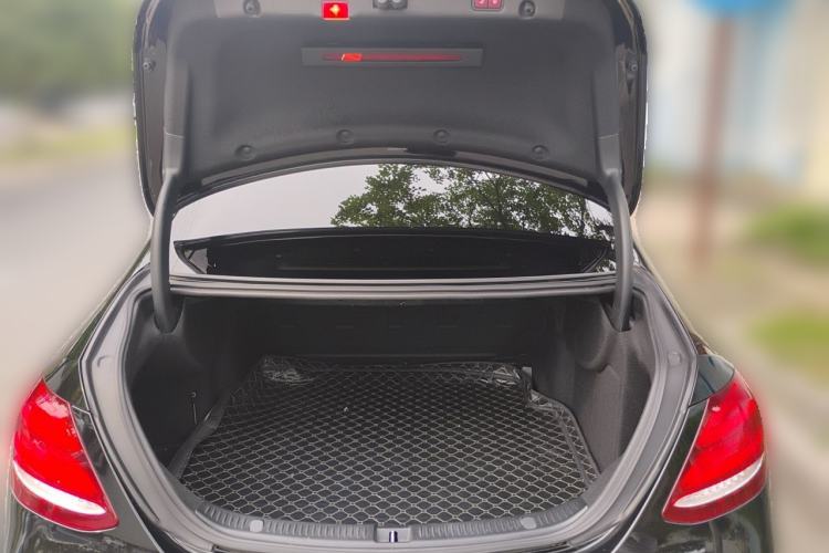 Used Mercedes-Benz E-Class 2019 Restyled E 300 L Luxury Edition Trunk