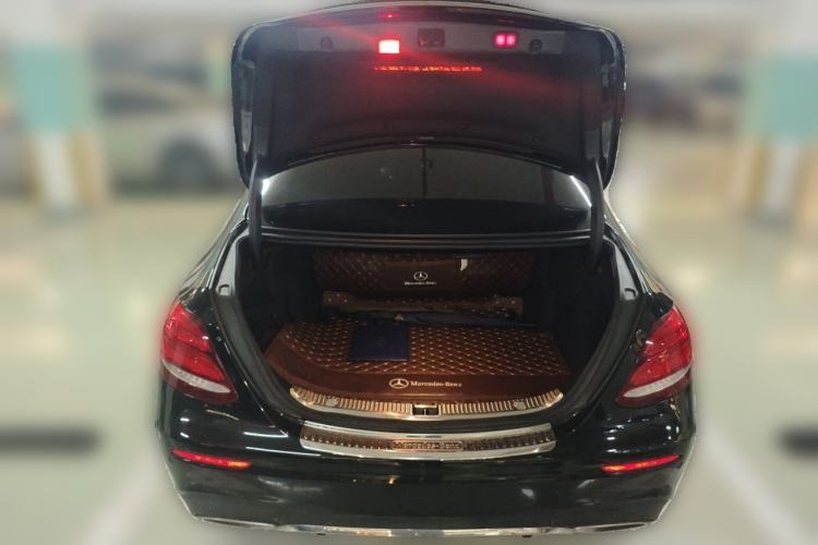 Used Mercedes-Benz E-Class 2019 E 300 L Sport Luxury Edition Trunk