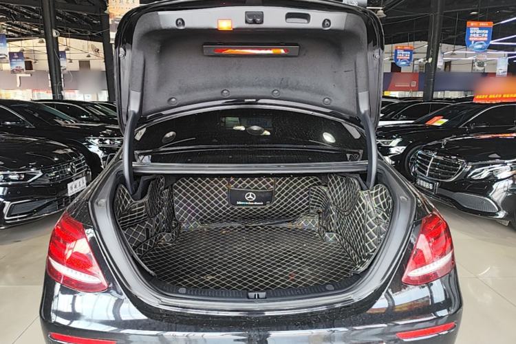 Used Mercedes-Benz E-Class 2019 E 200 L Sport Edition Trunk